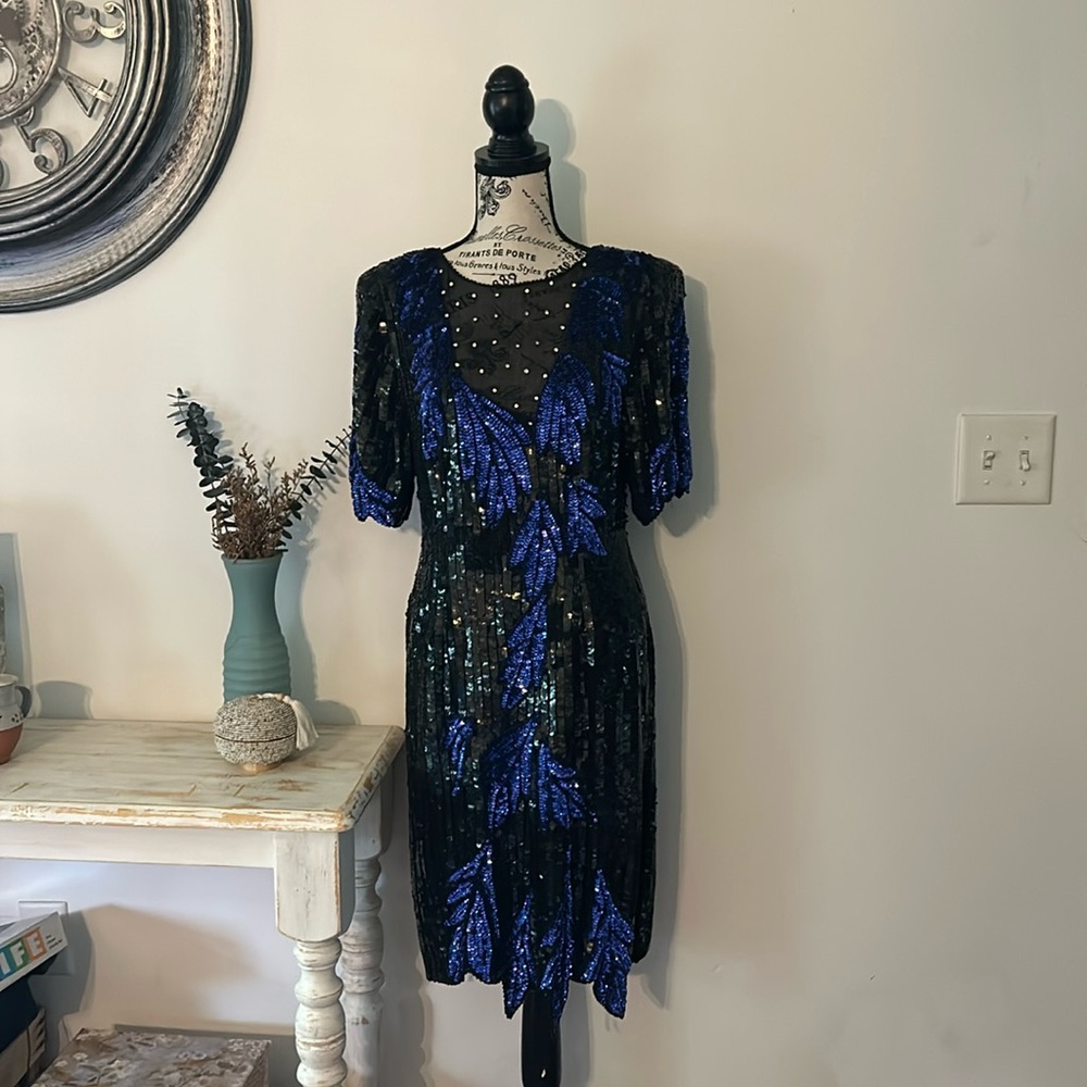 Vintage Vinnie 100% Silk and Fully Sequined and Beaded Dress Women's size S